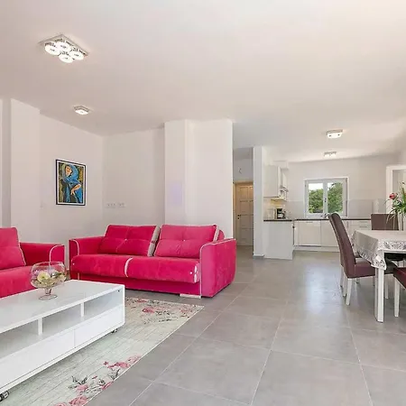 Irena Funtana Casa de Férias